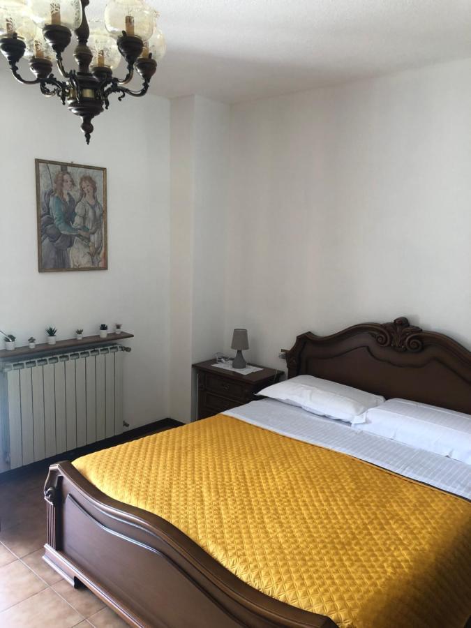 Вилла Casa Tiziana Лавена-Понте-Треза Экстерьер фото